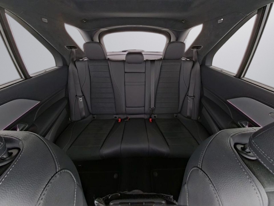 Mercedes-Benz GLE 300d 4MATIC AMG Line - foto 12