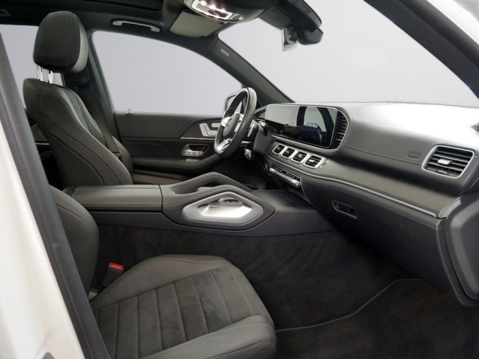 Mercedes-Benz GLE 400d 4MATIC AMG Line - foto 9