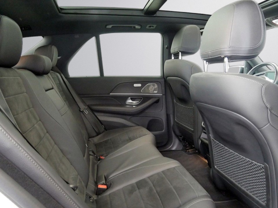 Mercedes-Benz GLE 400d 4MATIC AMG Line - foto 17