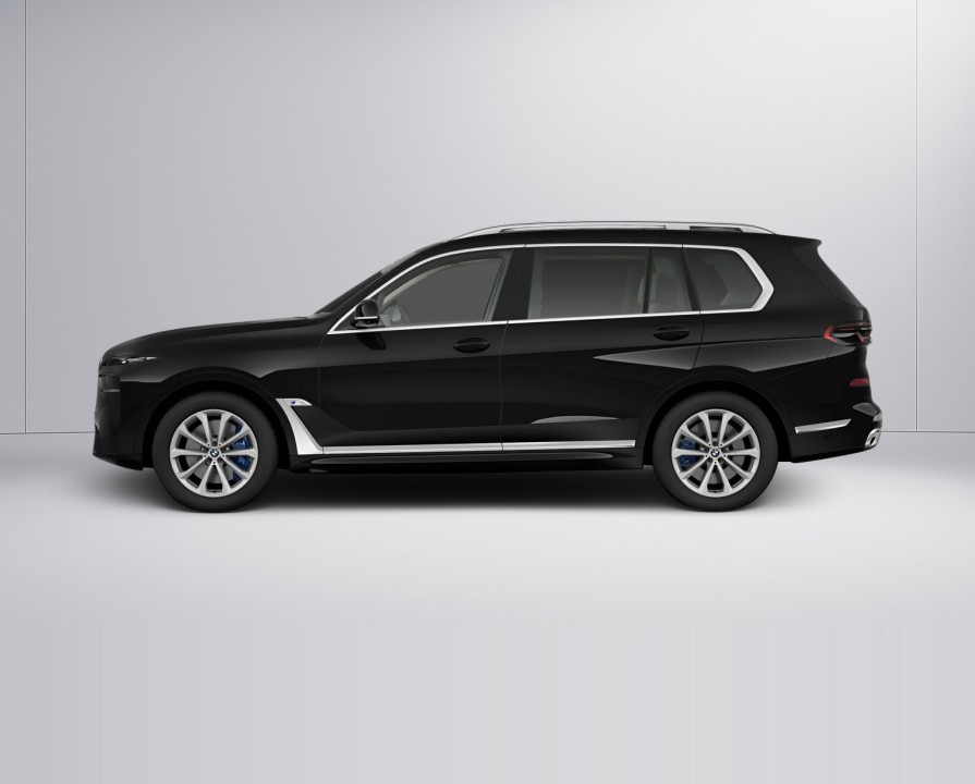 BMW X7 M60i (3)