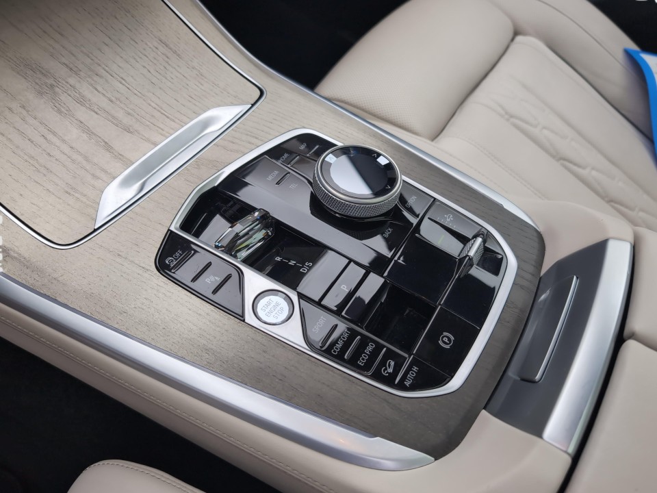 BMW X7 xDrive40d M-Sport - foto 10