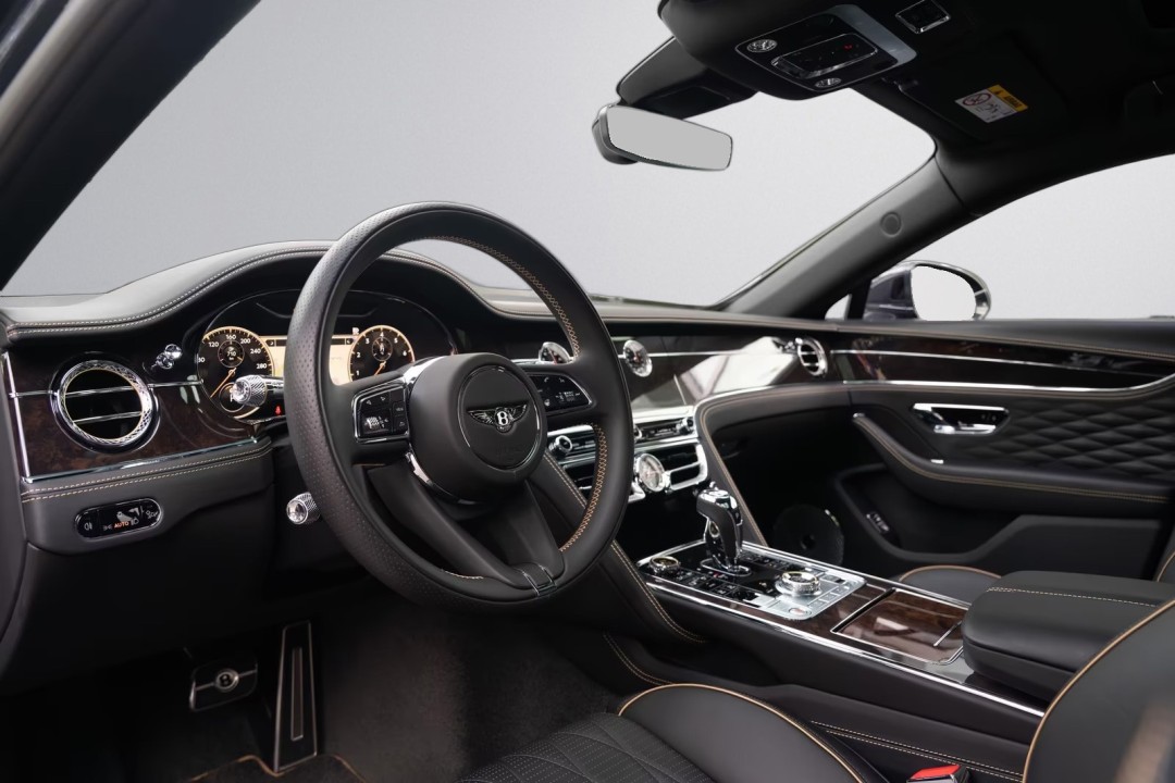 Bentley Flying Spur W12 Mulliner - foto 10