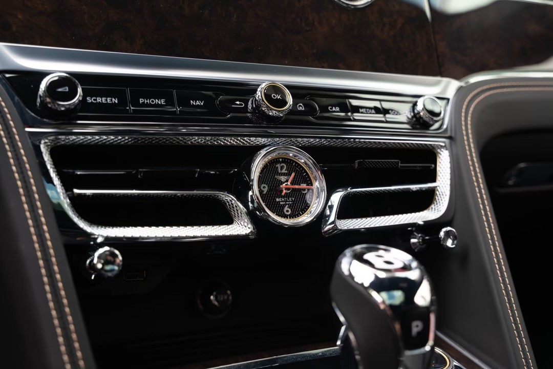 Bentley Flying Spur W12 Mulliner - foto 15