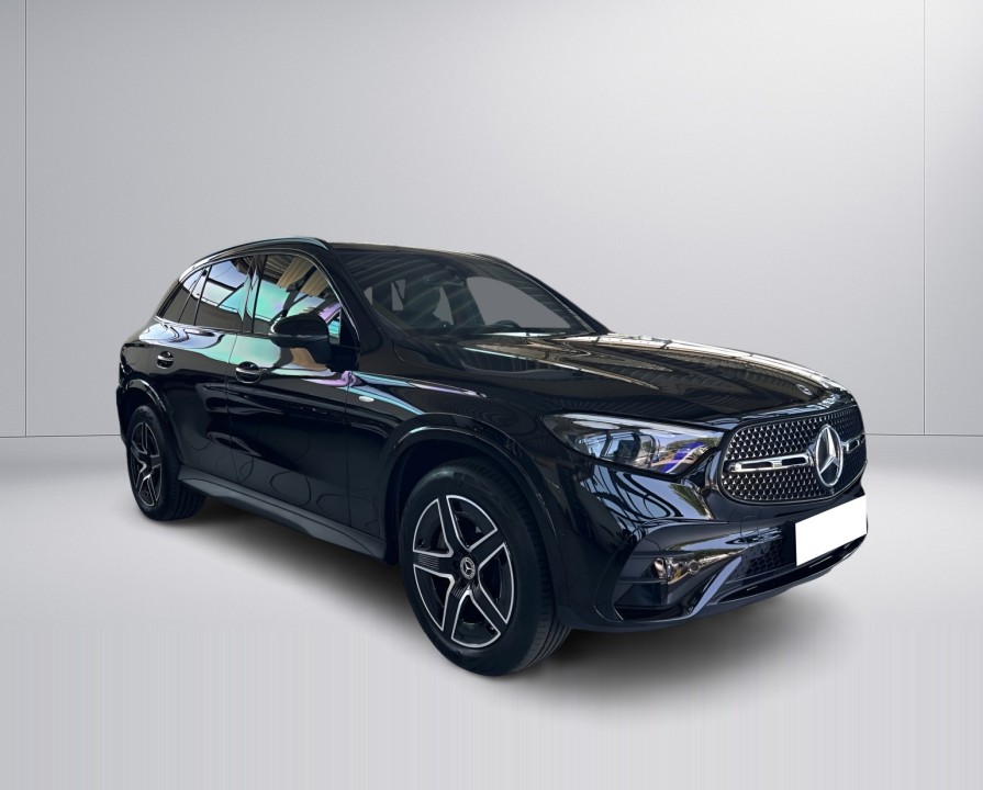 Mercedes-Benz GLC 300e 4MATIC AMG Line