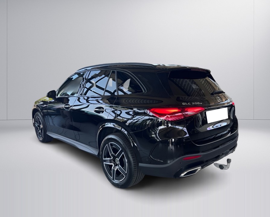 Mercedes-Benz GLC 300e 4MATIC AMG Line (5)