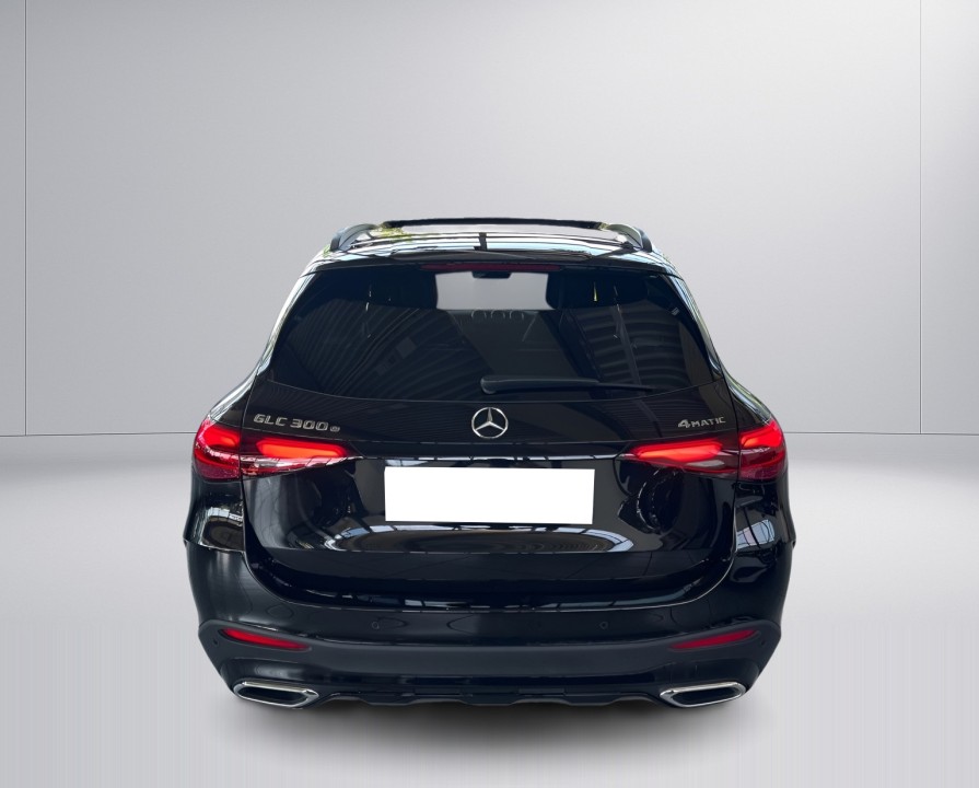 Mercedes-Benz GLC 300e 4MATIC AMG Line (4)