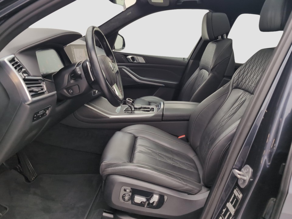 BMW X7 xDrive40d - foto 8