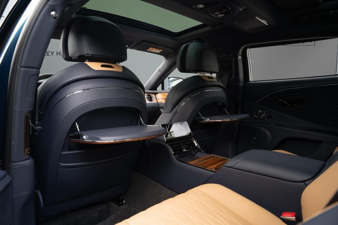 Bentley Flying Spur Azure V8 Hybrid - foto 10