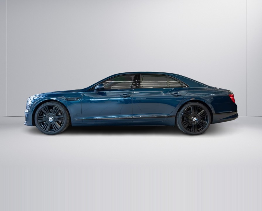 Bentley Flying Spur Azure V8 Hybrid (5)