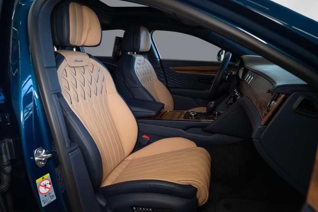 Bentley Flying Spur Azure V8 Hybrid - foto 11