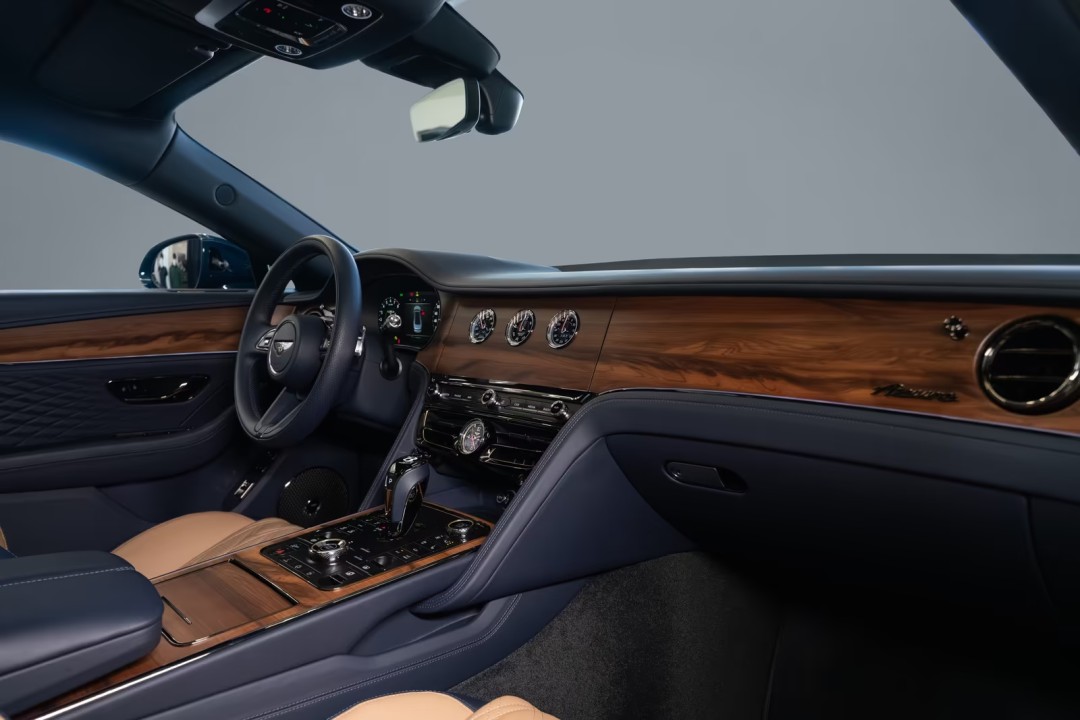 Bentley Flying Spur Azure V8 Hybrid - foto 12