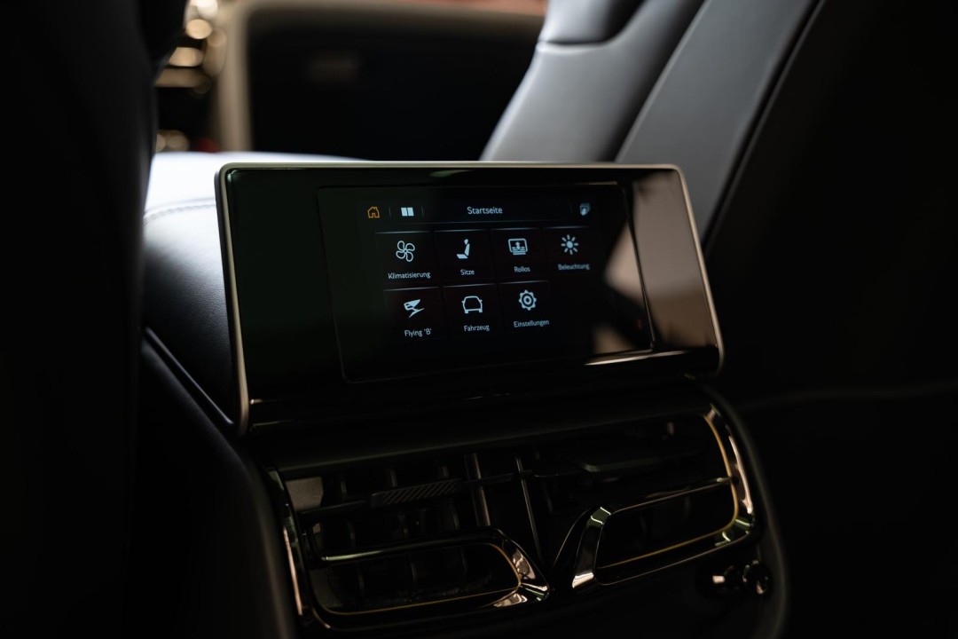 Bentley Flying Spur V8 Hybrid - foto 17