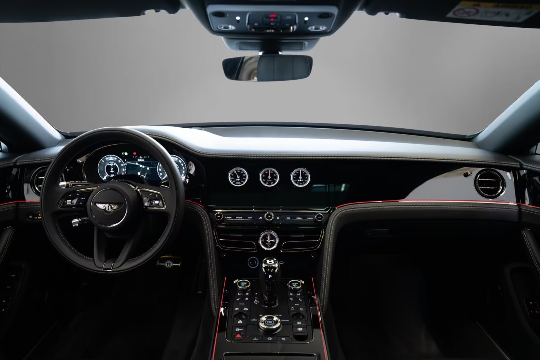 Bentley Flying Spur V8 Hybrid - foto 12
