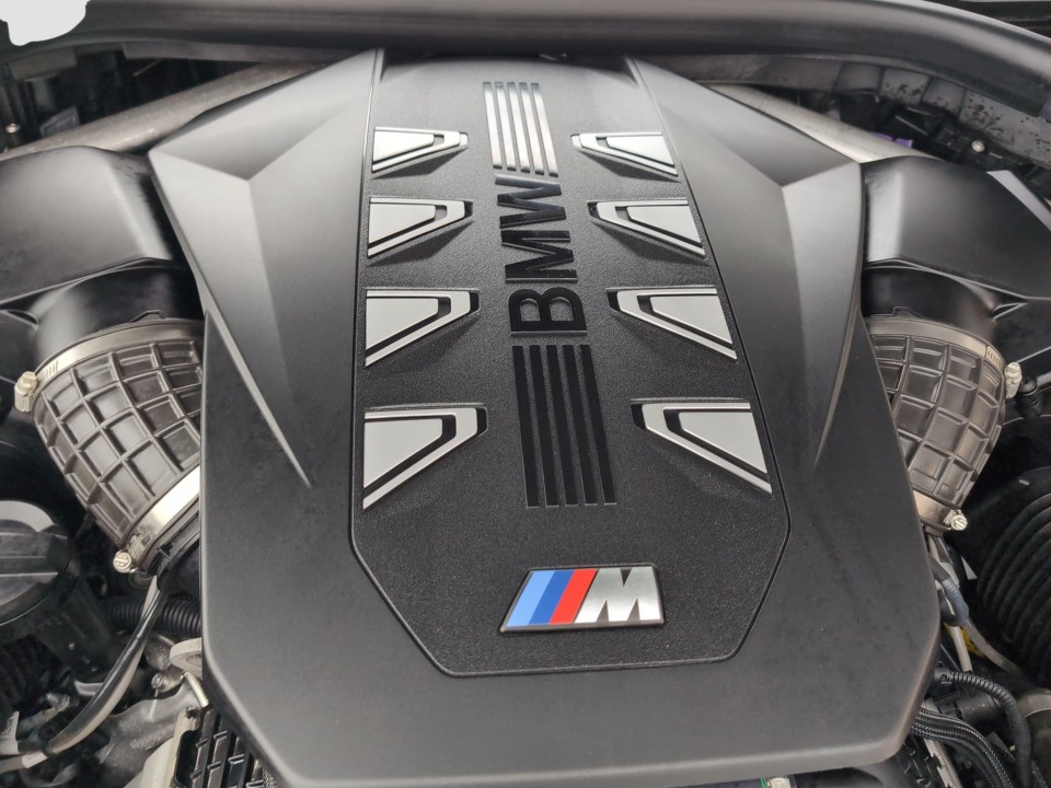 BMW X7 M60i - foto 12
