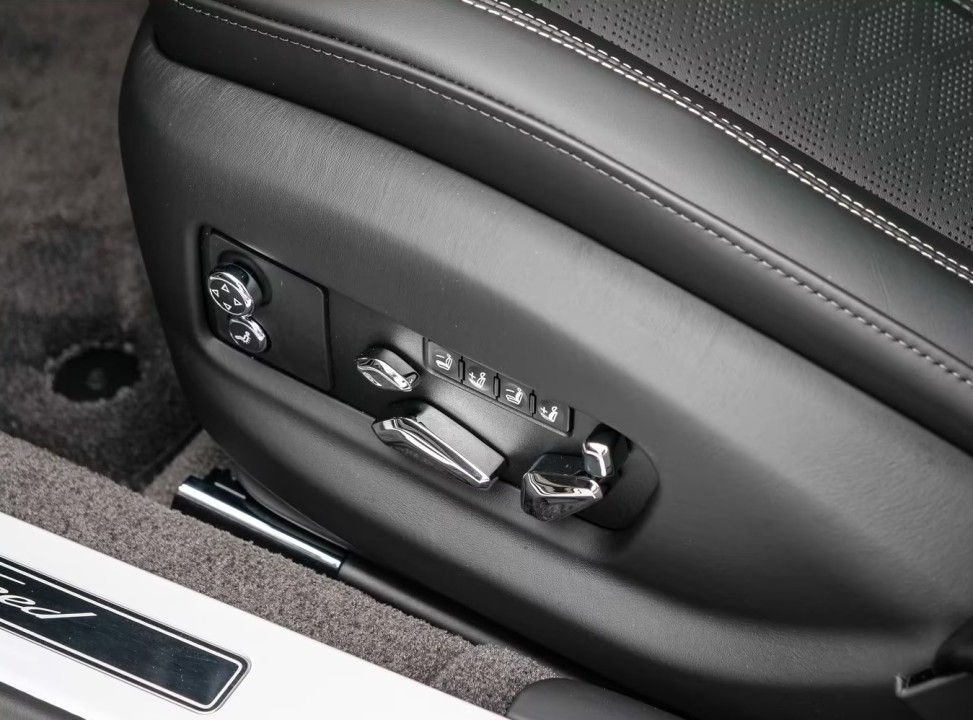 Bentley Flying Spur Speed - foto 21
