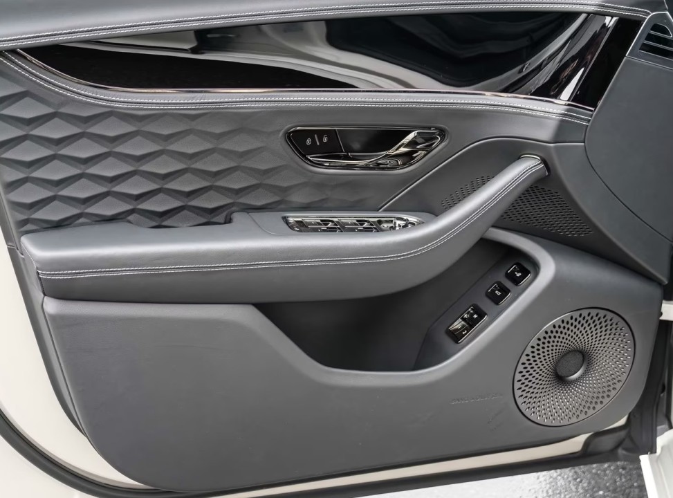 Bentley Flying Spur Speed - foto 19