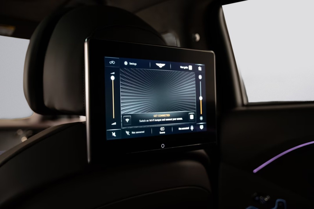 Bentley Flying Spur V8 Hybrid - foto 19