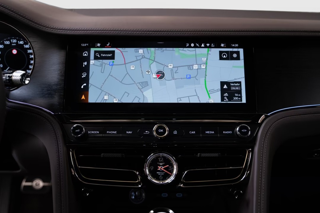 Bentley Flying Spur V8 Hybrid - foto 17