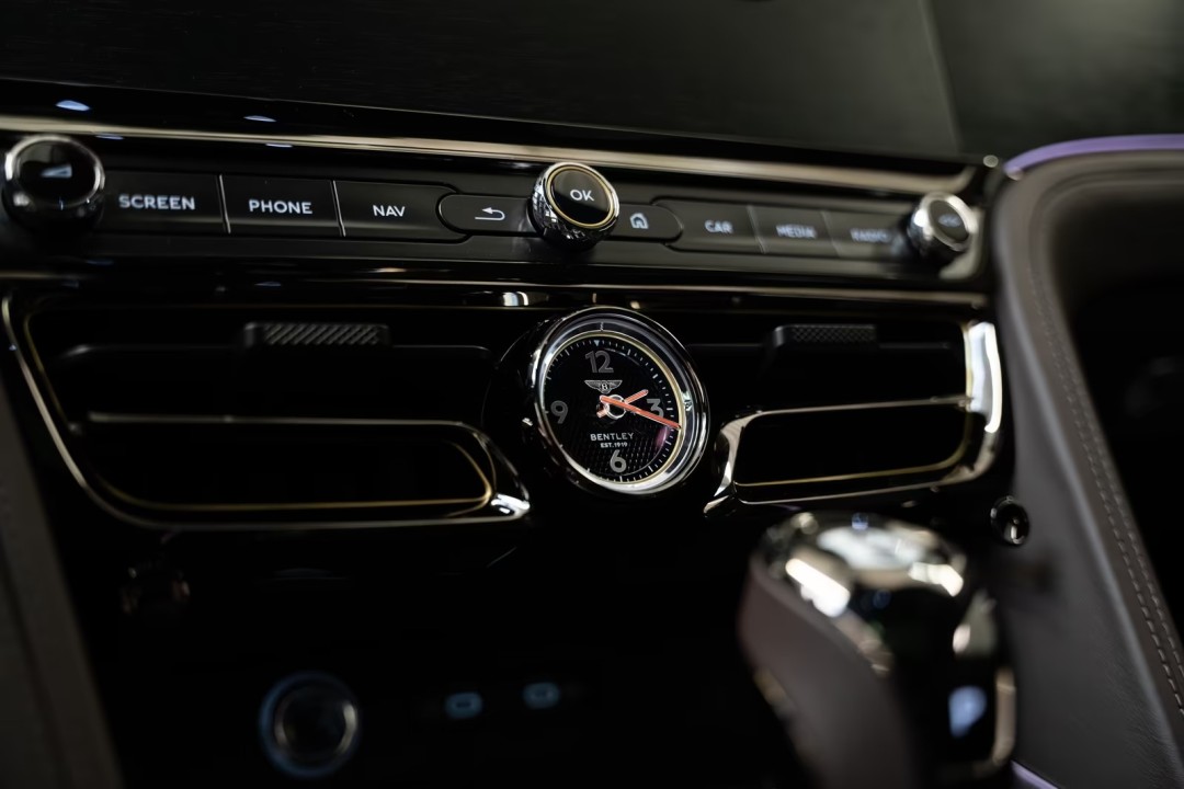 Bentley Flying Spur V8 Hybrid - foto 15