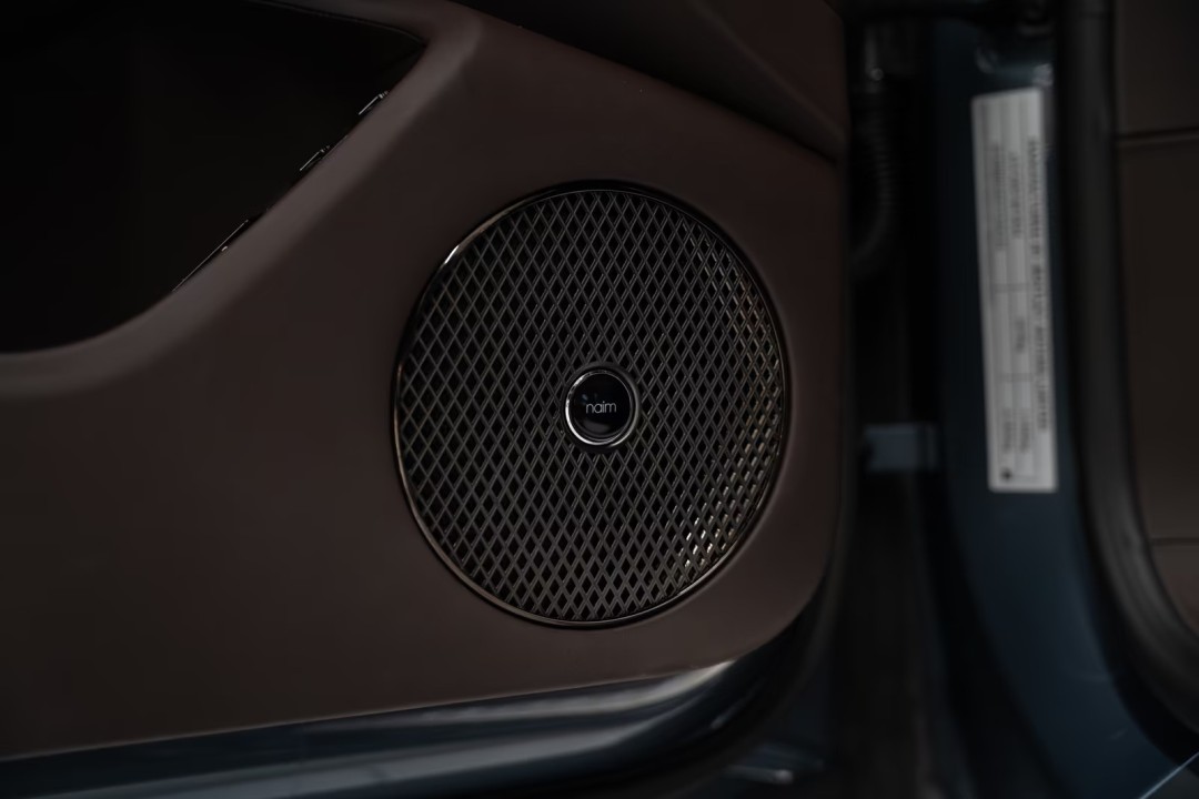 Bentley Flying Spur V8 Hybrid - foto 23