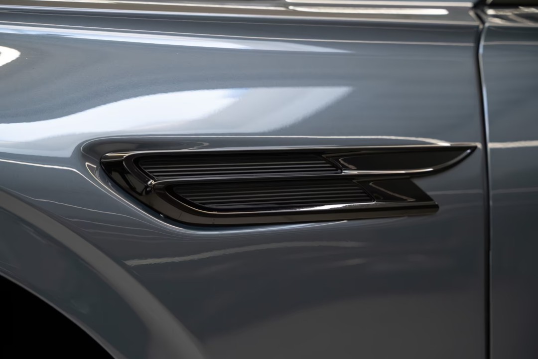 Bentley Flying Spur V8 Hybrid - foto 27