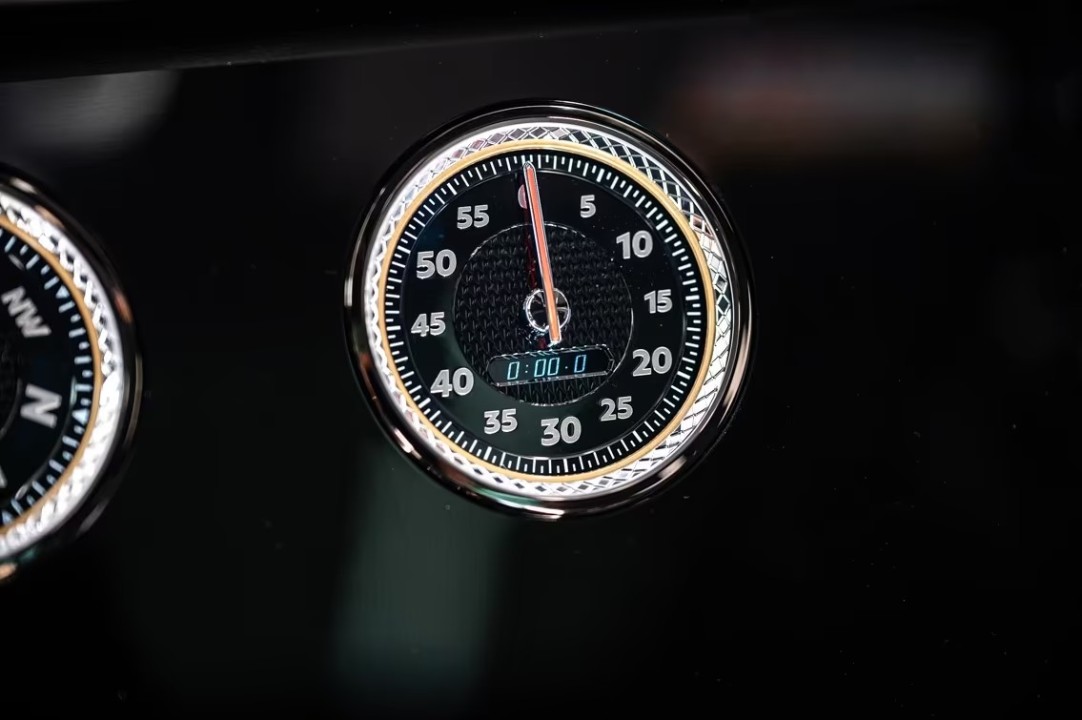 Bentley Flying Spur V8 Hybrid Black Edition - foto 20