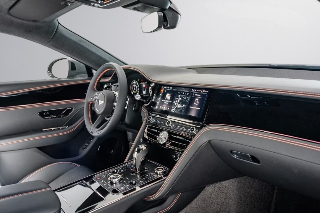 Bentley Flying Spur V8 Hybrid Black Edition - foto 12