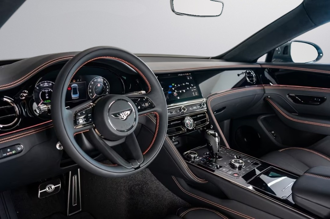 Bentley Flying Spur V8 Hybrid Black Edition - foto 10