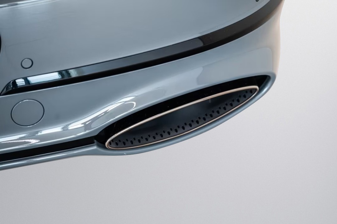 Bentley Flying Spur V8 Hybrid Black Edition - foto 43