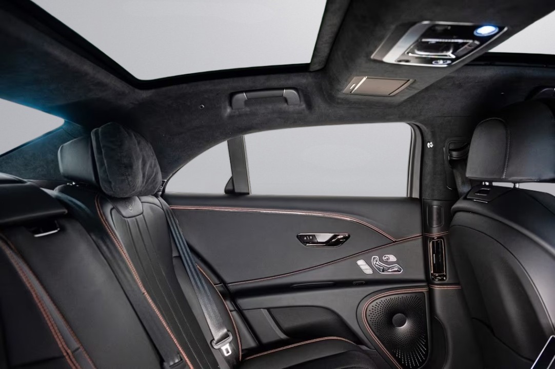 Bentley Flying Spur V8 Hybrid Black Edition - foto 29