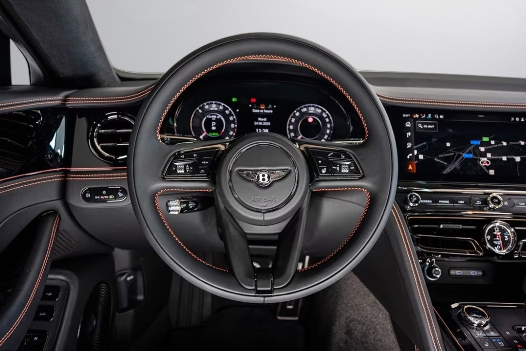 Bentley Flying Spur V8 Hybrid Black Edition - foto 6