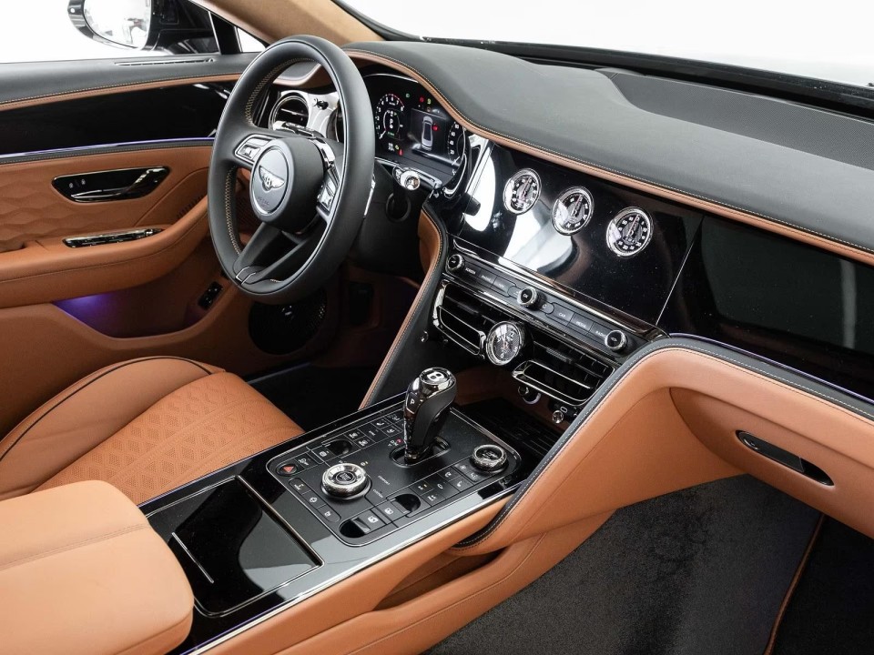 Bentley Flying Spur Speed - foto 9