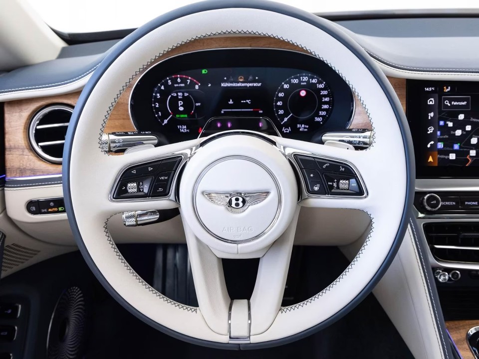 Bentley Flying Spur V8 Hybrid - foto 6