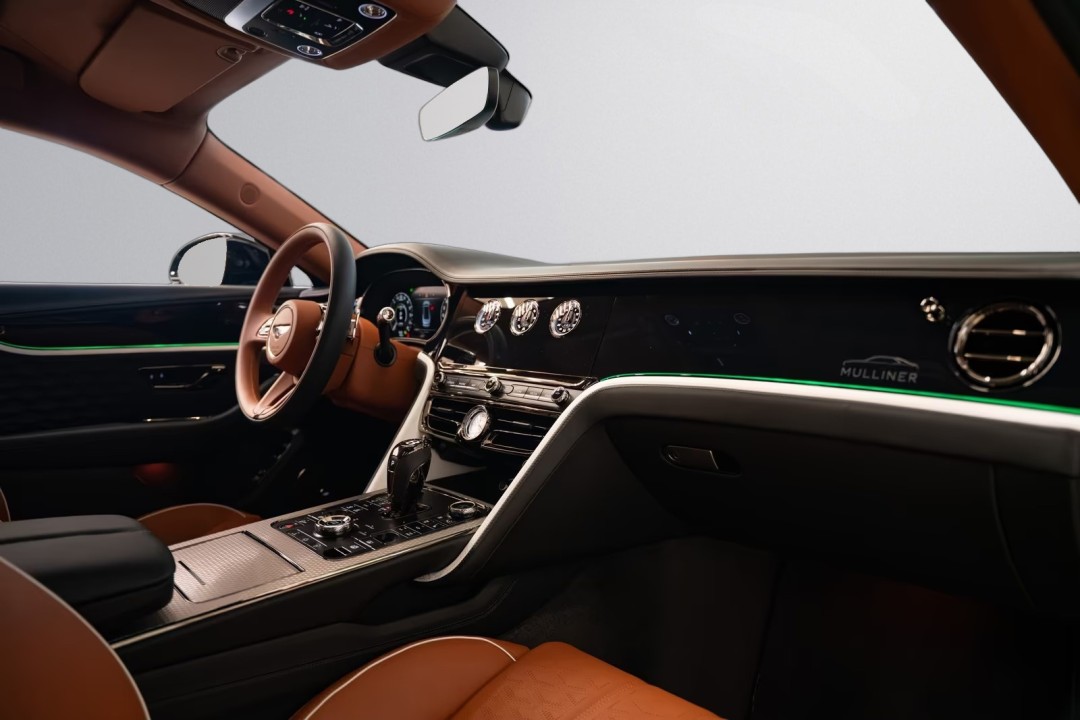 Bentley Flying Spur Mulliner - foto 10