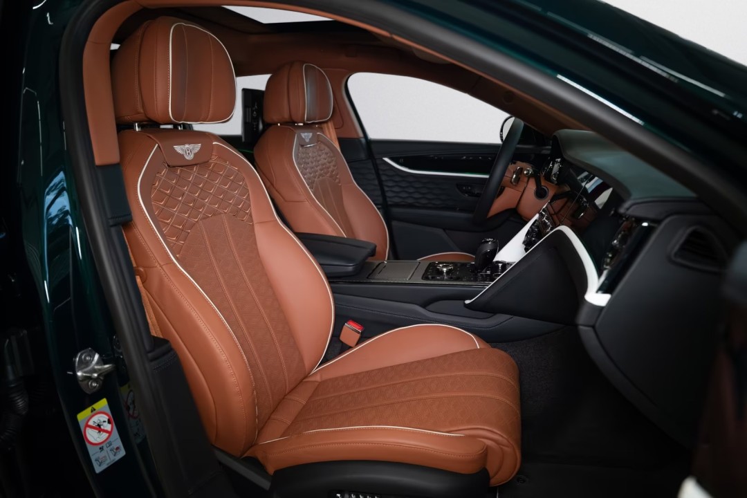 Bentley Flying Spur Mulliner - foto 11