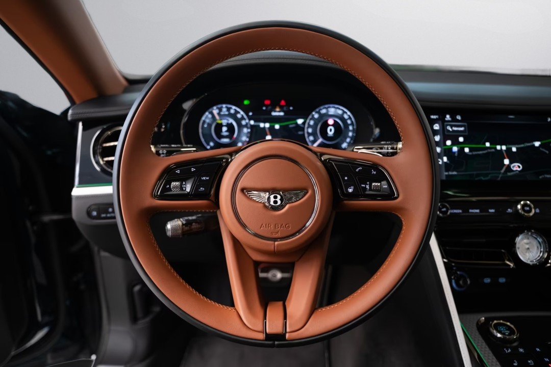 Bentley Flying Spur Mulliner - foto 8