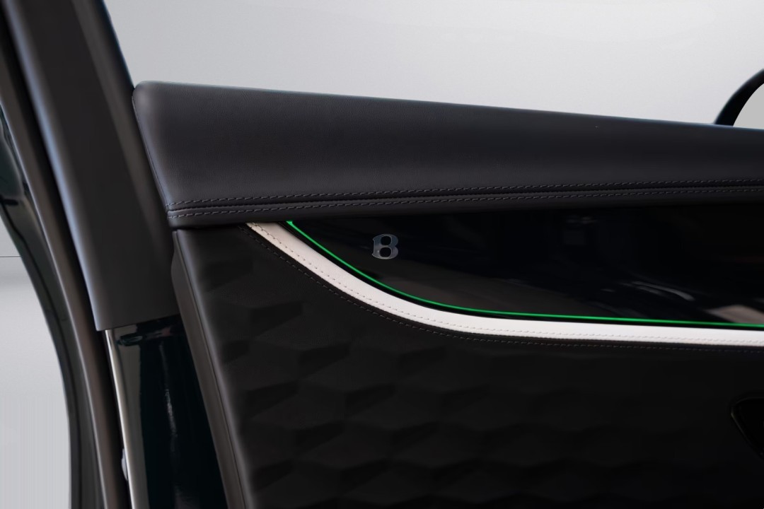 Bentley Flying Spur Mulliner - foto 23