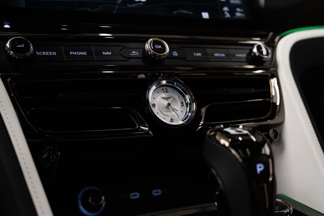 Bentley Flying Spur Mulliner - foto 16