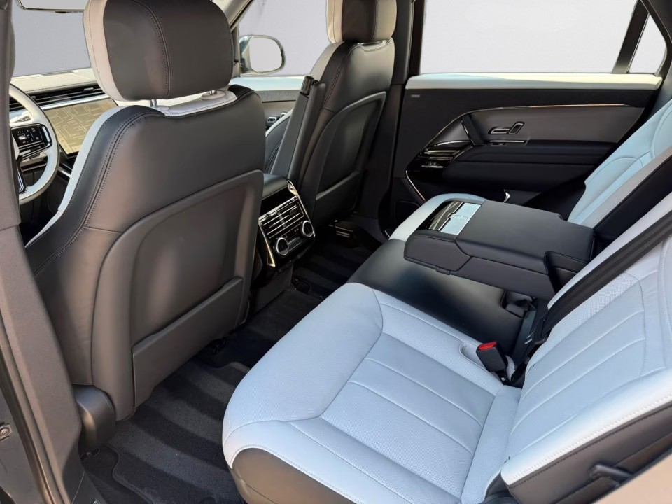 Land Rover Range Rover Sport D300 HSE - foto 11