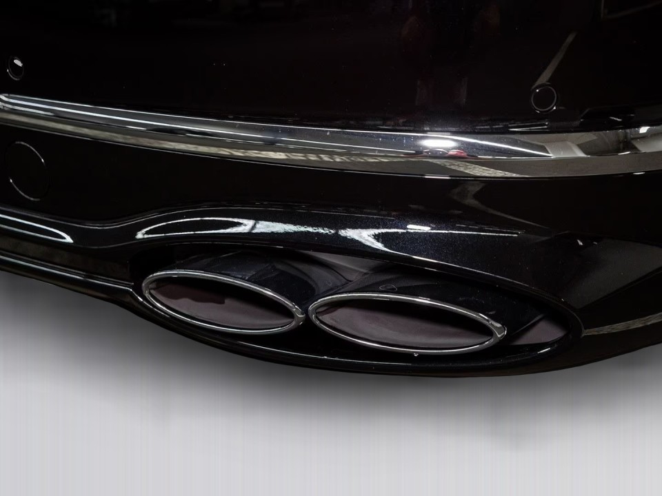 Bentley Flying Spur Azure V8 - foto 47