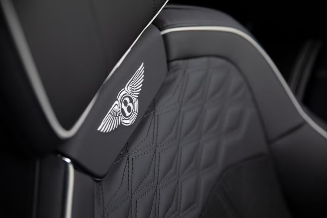 Bentley Flying Spur Speed V8 - foto 14