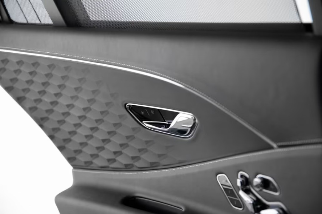 Bentley Flying Spur Speed V8 - foto 16