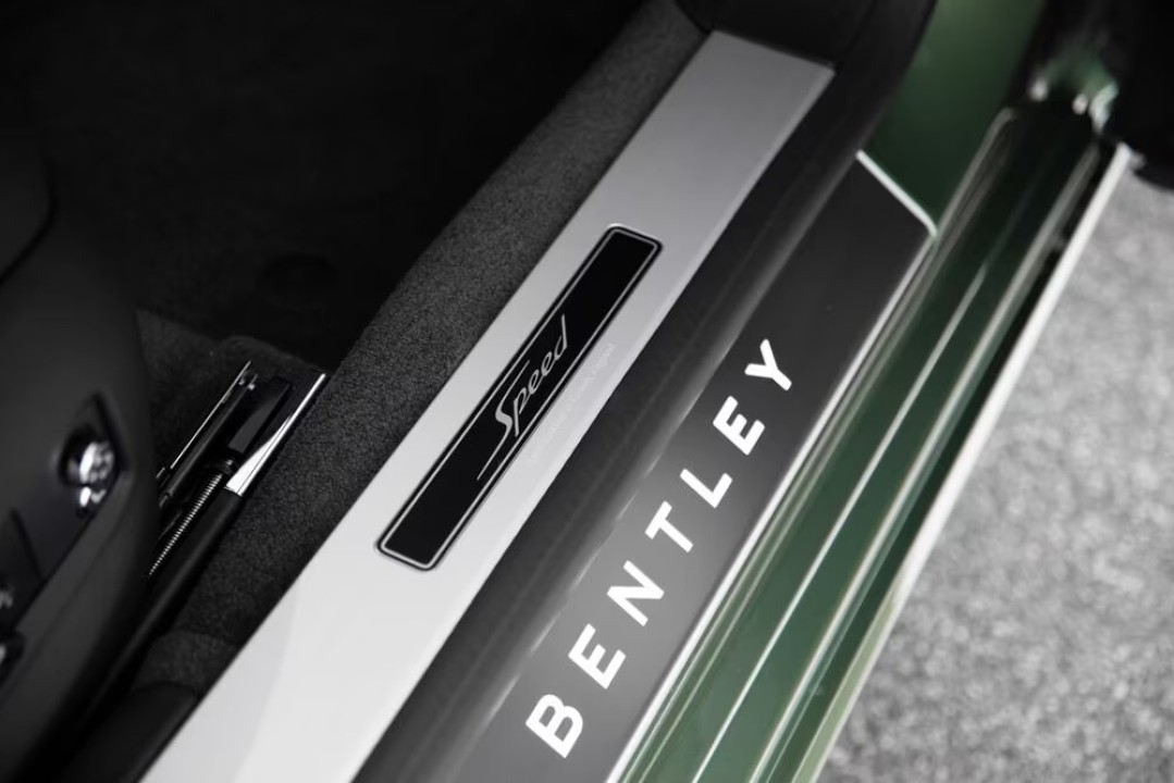 Bentley Flying Spur Speed V8 - foto 21