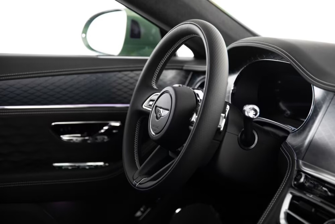 Bentley Flying Spur Speed V8 - foto 9