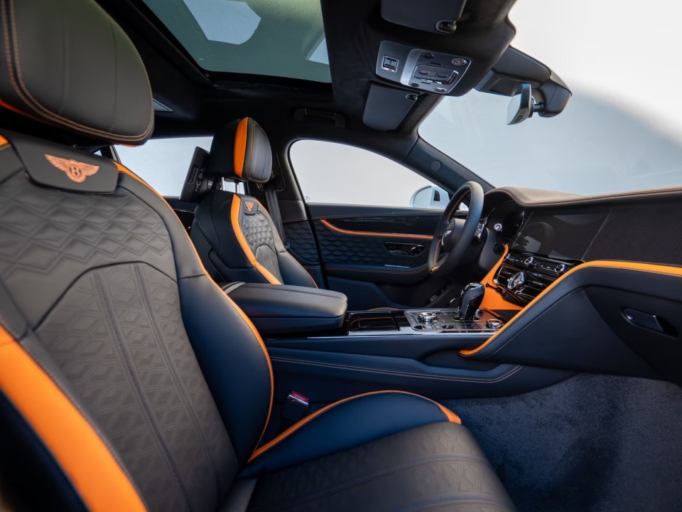 Bentley Flying Spur Speed V8 - foto 16