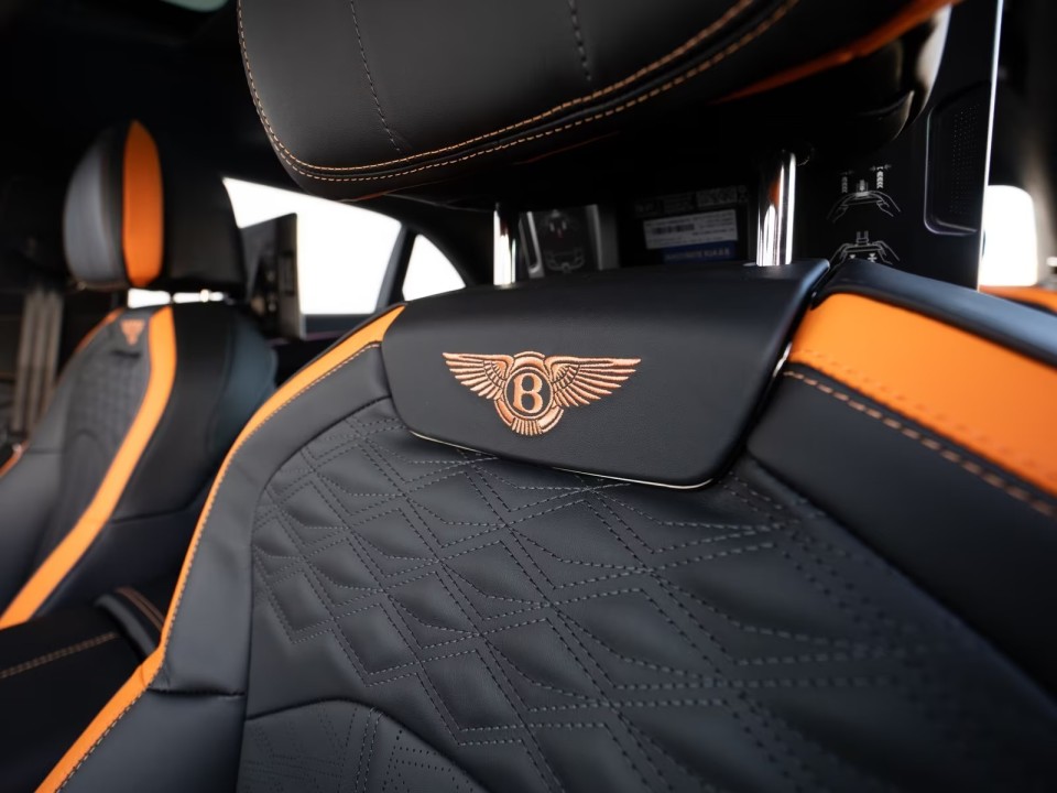 Bentley Flying Spur Speed V8 - foto 25