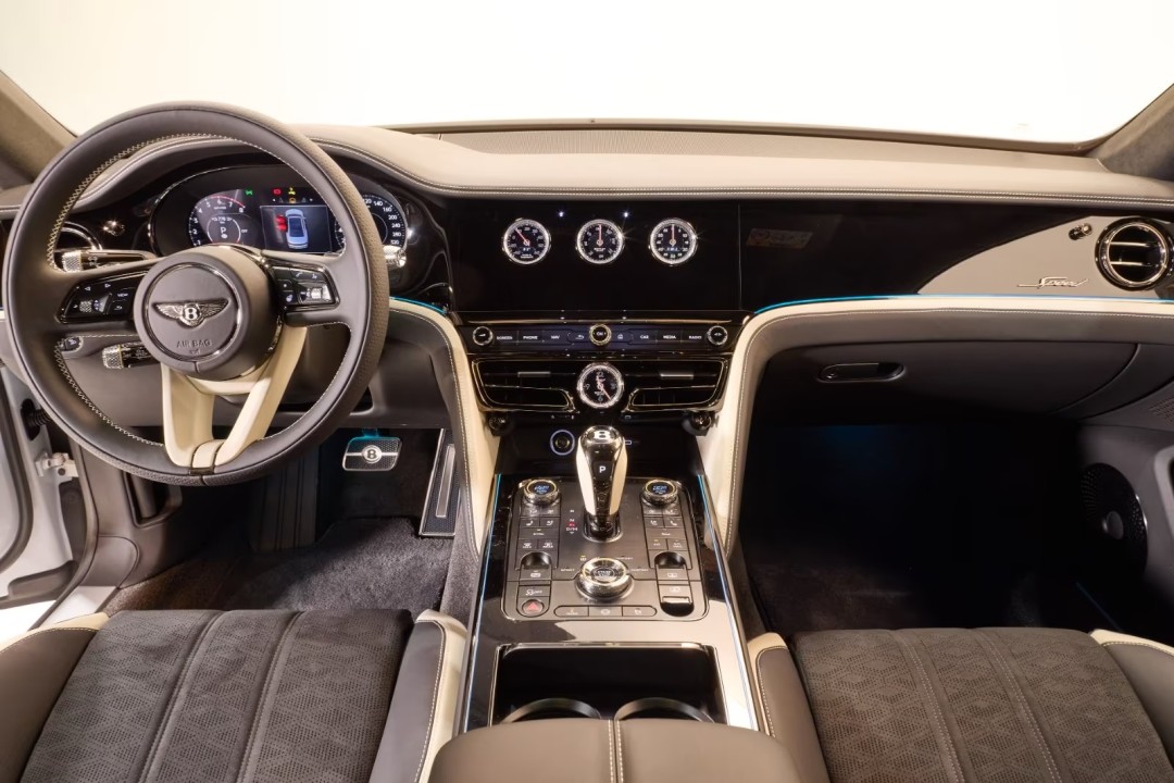 Bentley Flying Spur Speed V8 - foto 8
