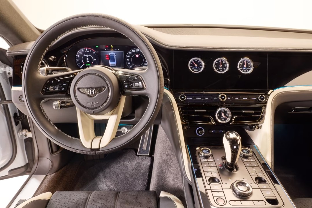 Bentley Flying Spur Speed V8 - foto 6