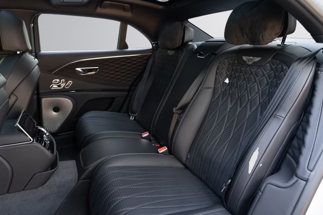 Bentley Flying Spur V8 - foto 20