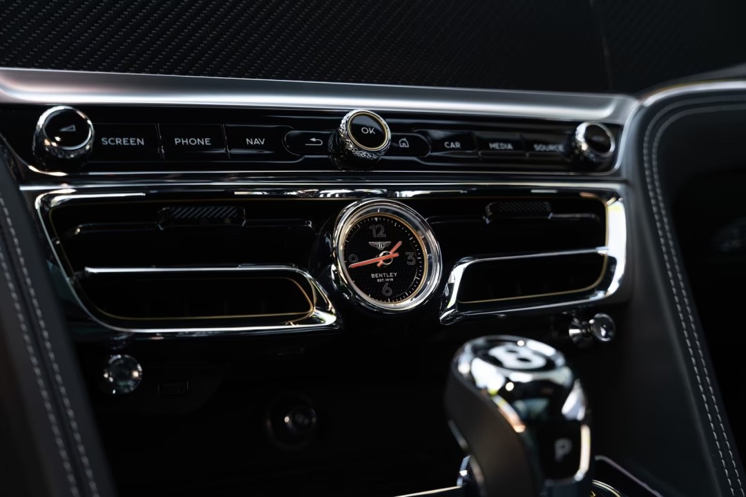 Bentley Flying Spur V8 - foto 15